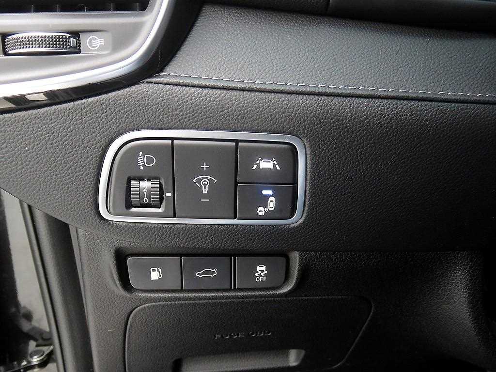 HYUNDAI Grandeur - Vista 10