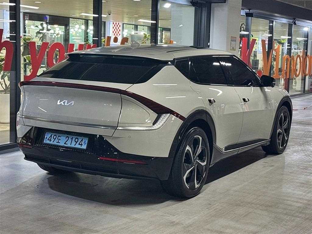 KIA EV6 - Vista 4