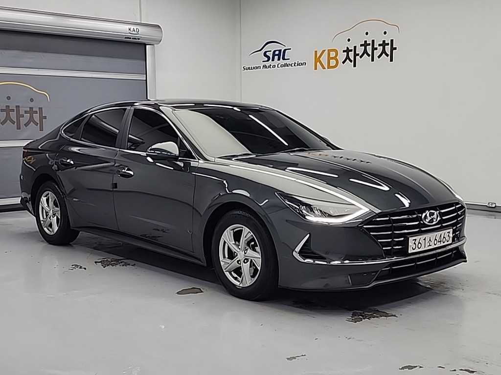 HYUNDAI Sonata - Vista 4