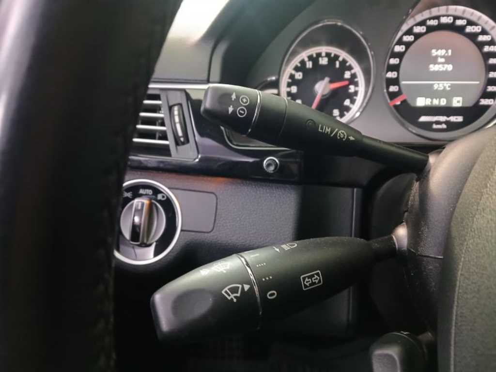 Mercedes Benz E class - Vista 12