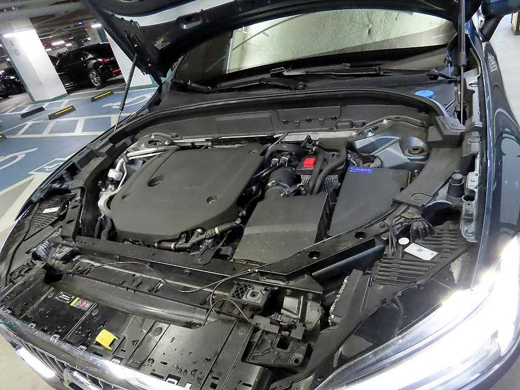 Volvo XC60 2021 Azul - Importación desde Corea - HF Imports Iquique - Foto 19