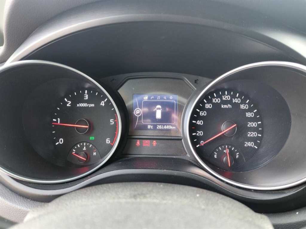 KIA Carnival 2015 Negro - Importación desde Corea - HF Imports Iquique - Foto 17