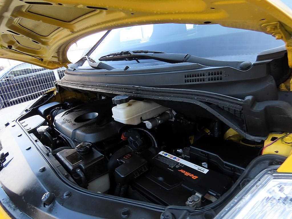 HYUNDAI Starex 2016 Amarillo - Importación desde Corea - HF Imports Iquique - Foto 19