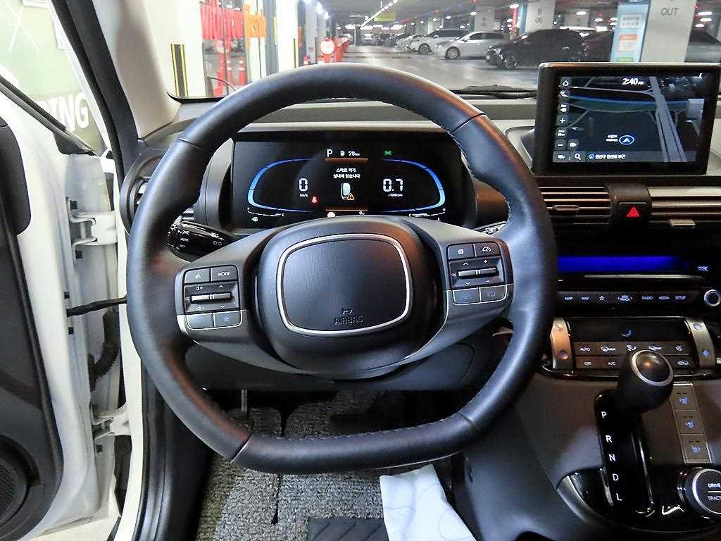 HYUNDAI Casper - Vista 8