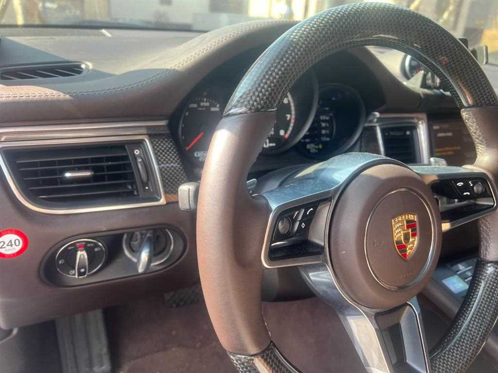 Porsche Macan - Vista 6