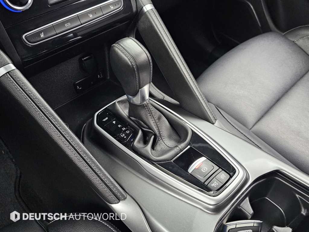 SAMSUNG QM6 - Vista 9