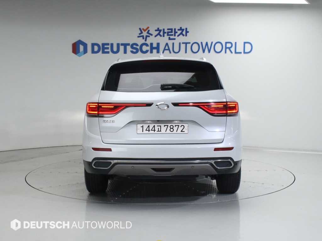 SAMSUNG QM6 - Vista 4