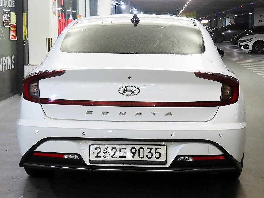 HYUNDAI Sonata - Vista 5