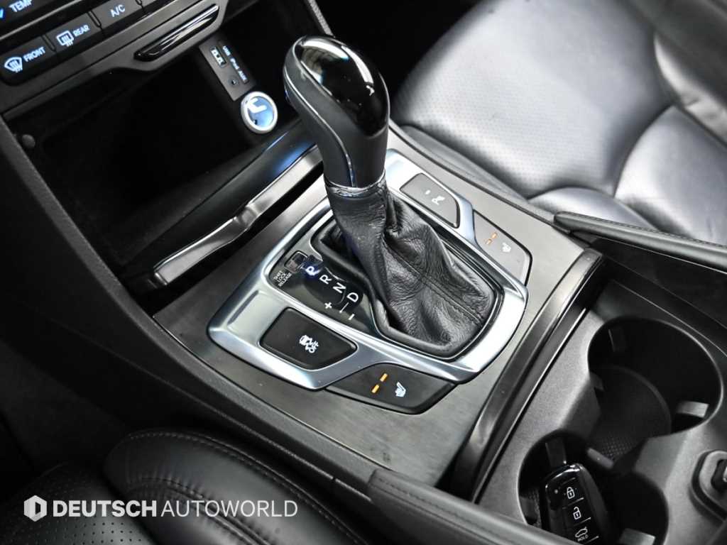 HYUNDAI Grandeur - Vista 9