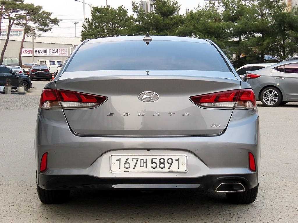 HYUNDAI Sonata - Vista 4