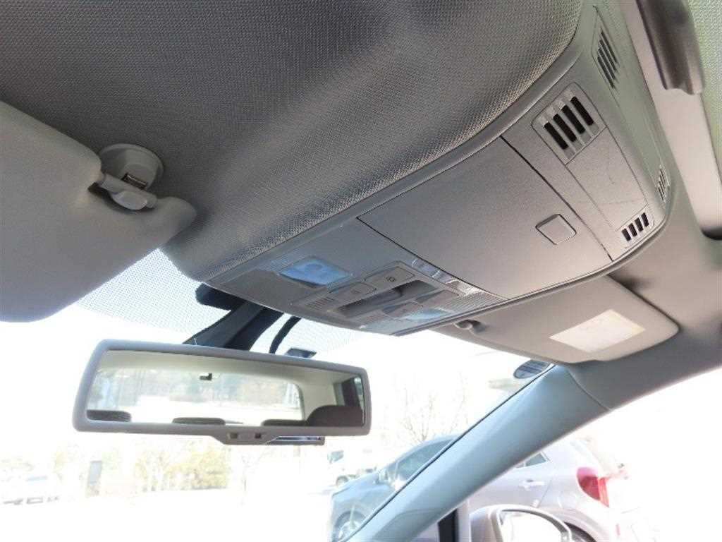 Volkswagen Golf - Vista 10