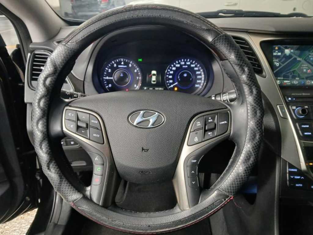 HYUNDAI Grandeur - Vista 8