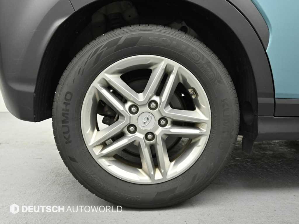 HYUNDAI Kona - Vista 5