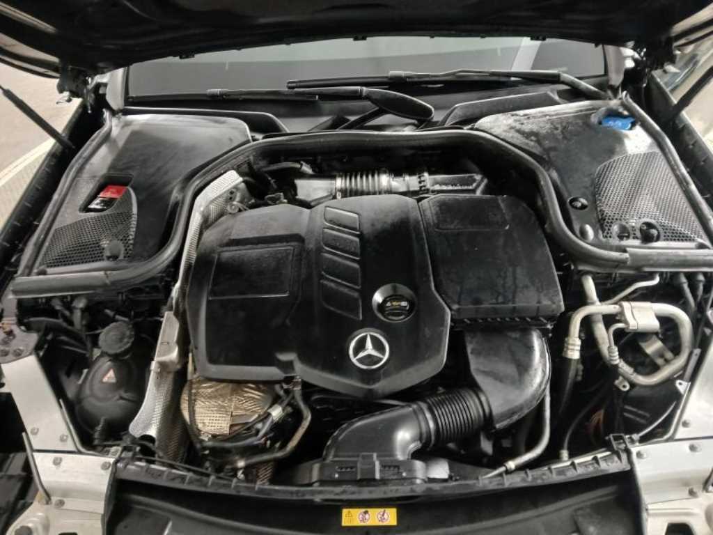 Mercedes Benz E class 2018 Negro - Importación desde Corea - HF Imports Iquique - Foto 19