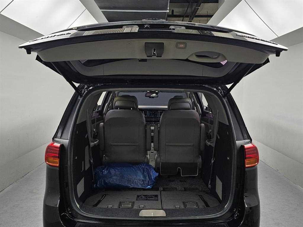 KIA Carnival 2019 Negro - Importación desde Corea - HF Imports Iquique - Foto 18