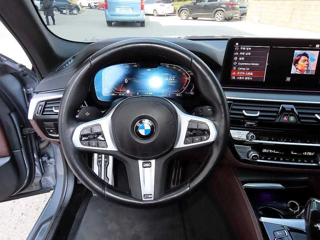 BMW 5 Series - Vista 8