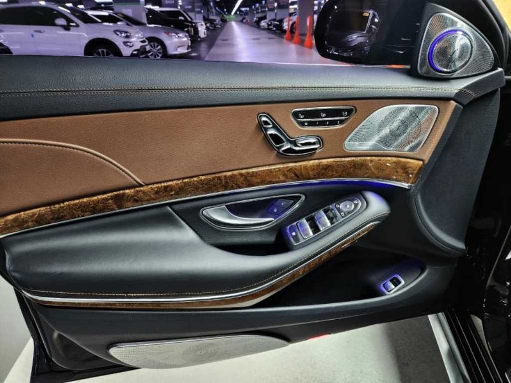 Mercedes Benz S Class - Vista 8