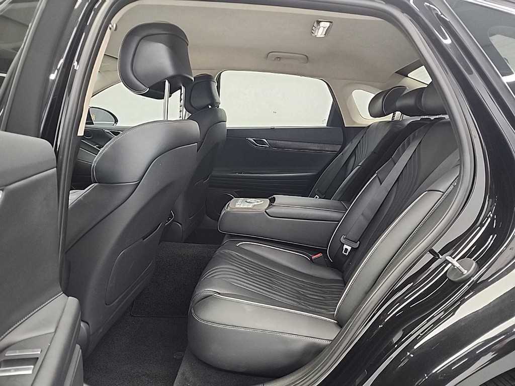 Genesis G80 - Vista 12