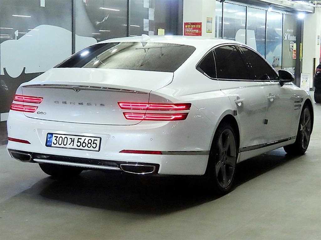 Genesis G80 - Vista 4