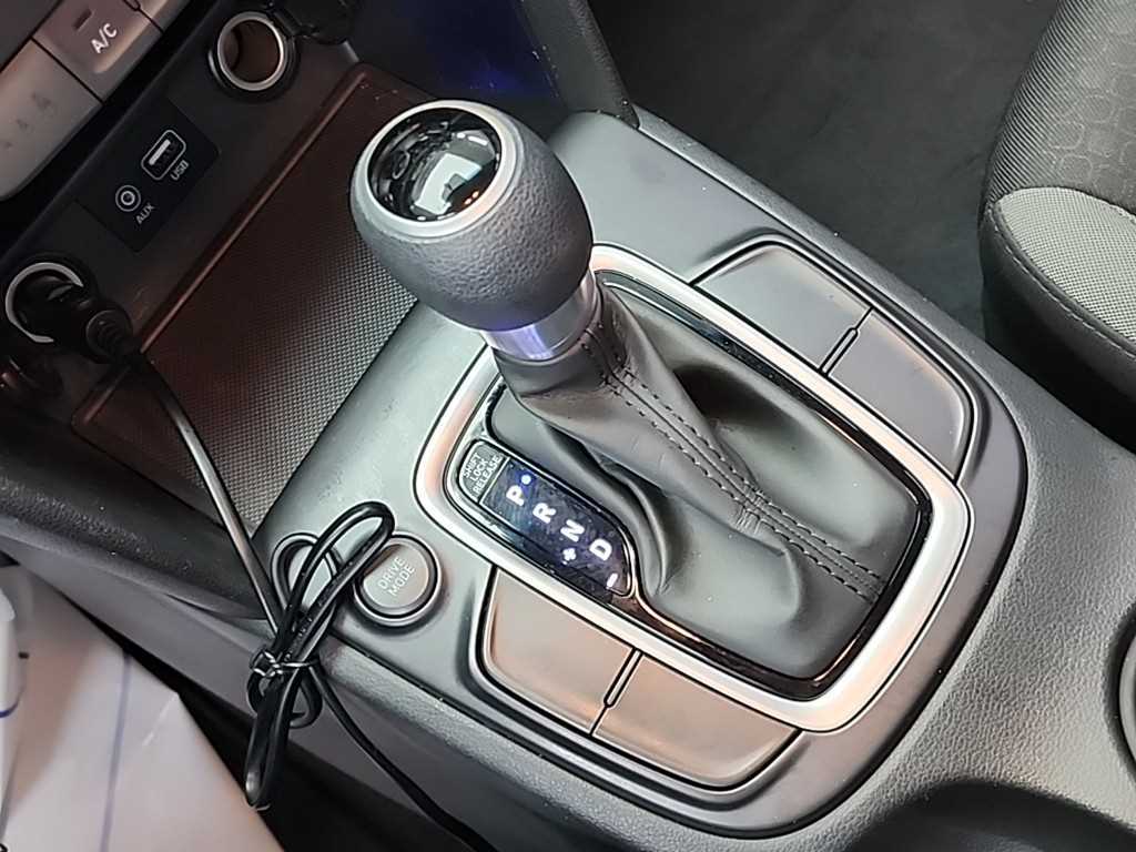 HYUNDAI Kona - Vista 8