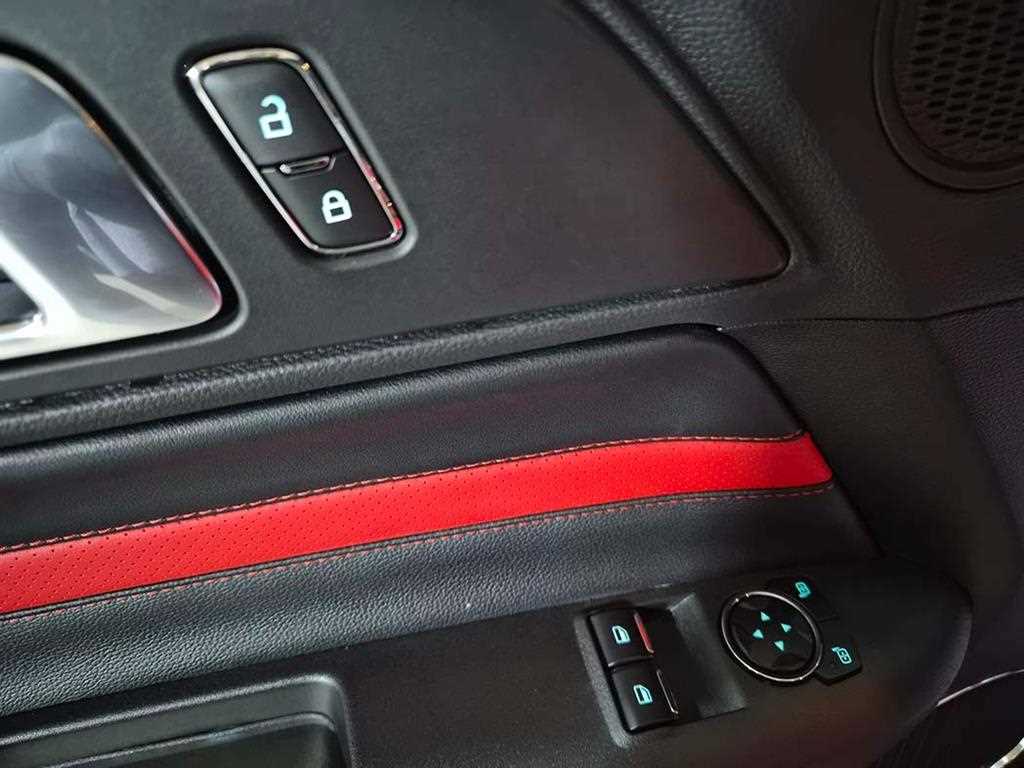 Ford Mustang - Vista 12