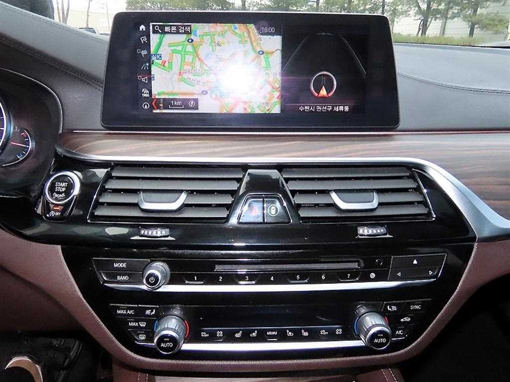 BMW 5 Series 2018 Negro - Importación desde Corea - HF Imports Iquique - Foto 13