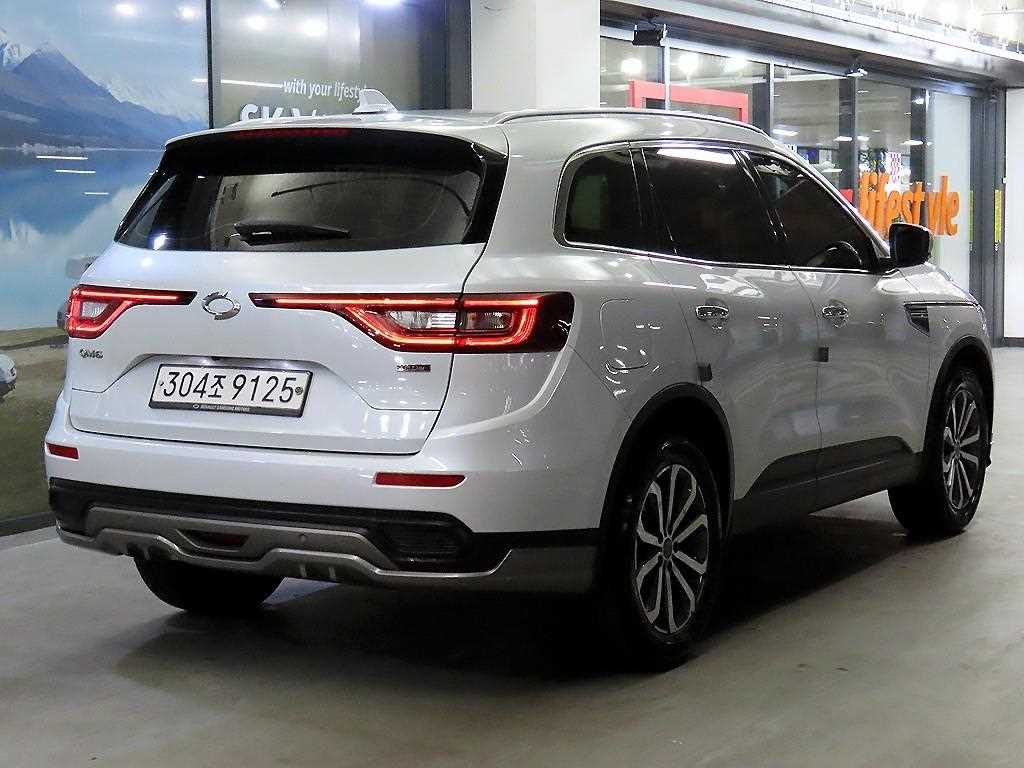 SAMSUNG QM6 - Vista 4