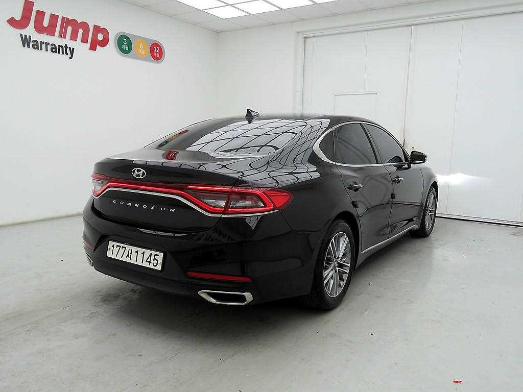 HYUNDAI Grandeur - Vista 4