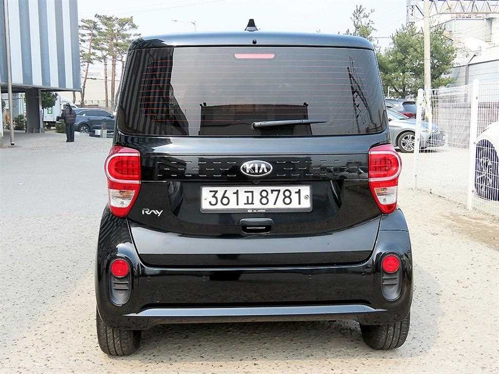 KIA Ray - Vista 4