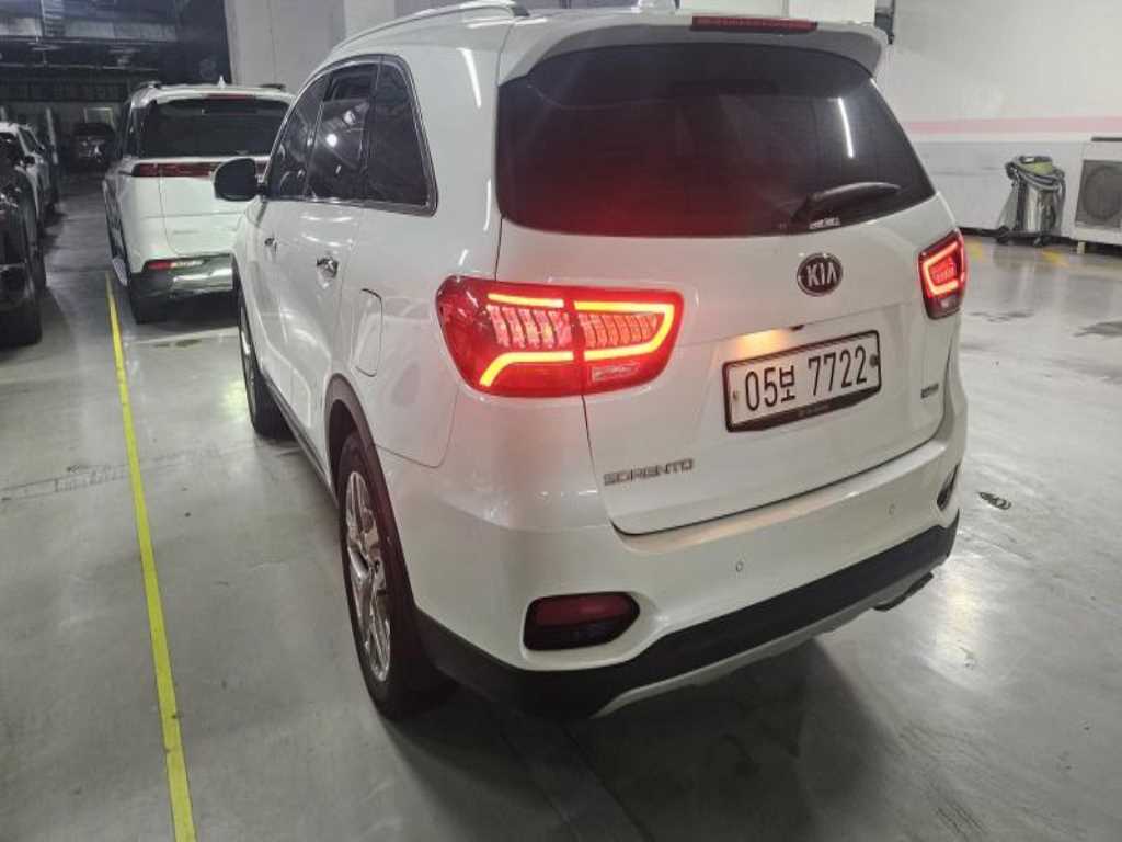 KIA Sorento - Vista 4