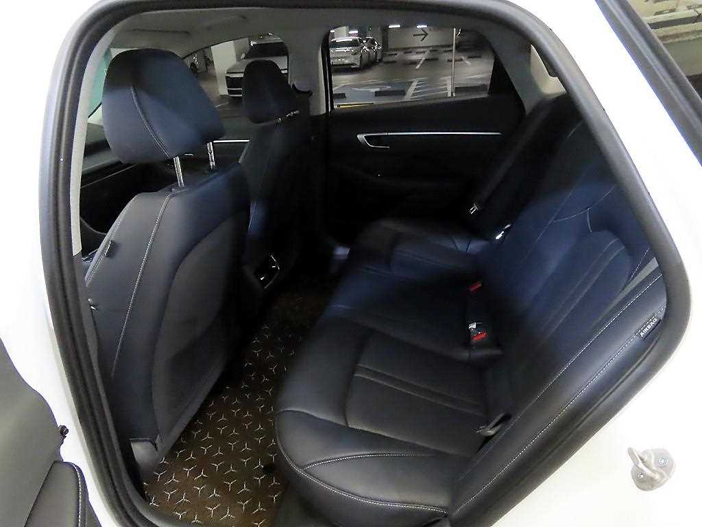 HYUNDAI Sonata - Vista 7