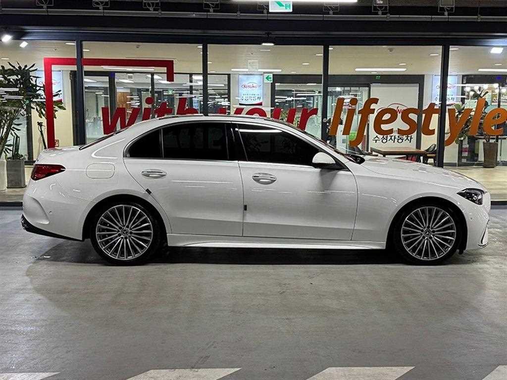 Mercedes Benz C Class - Vista 4