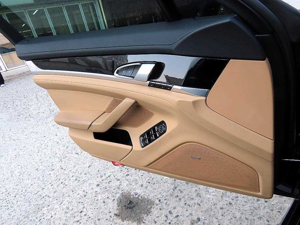 Porsche Panamera - Vista 11