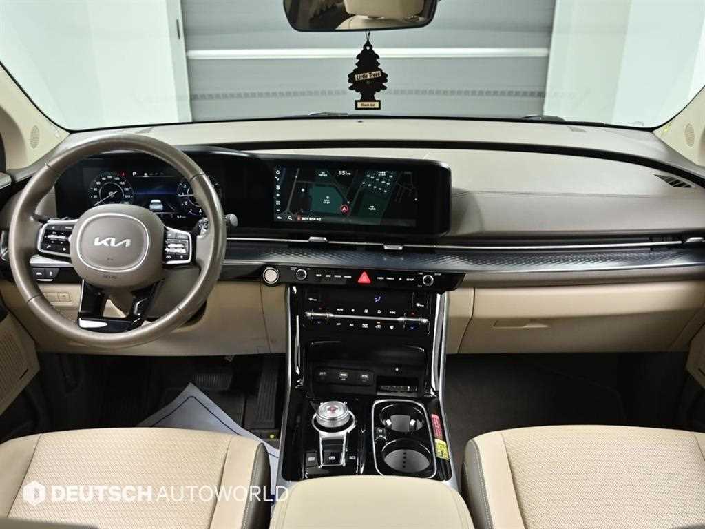 KIA Carnival - Vista 7