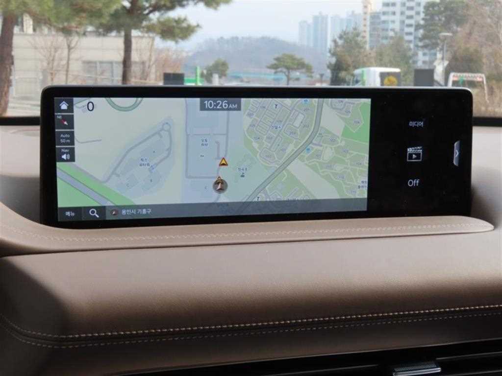 Genesis GV80 - Vista 8