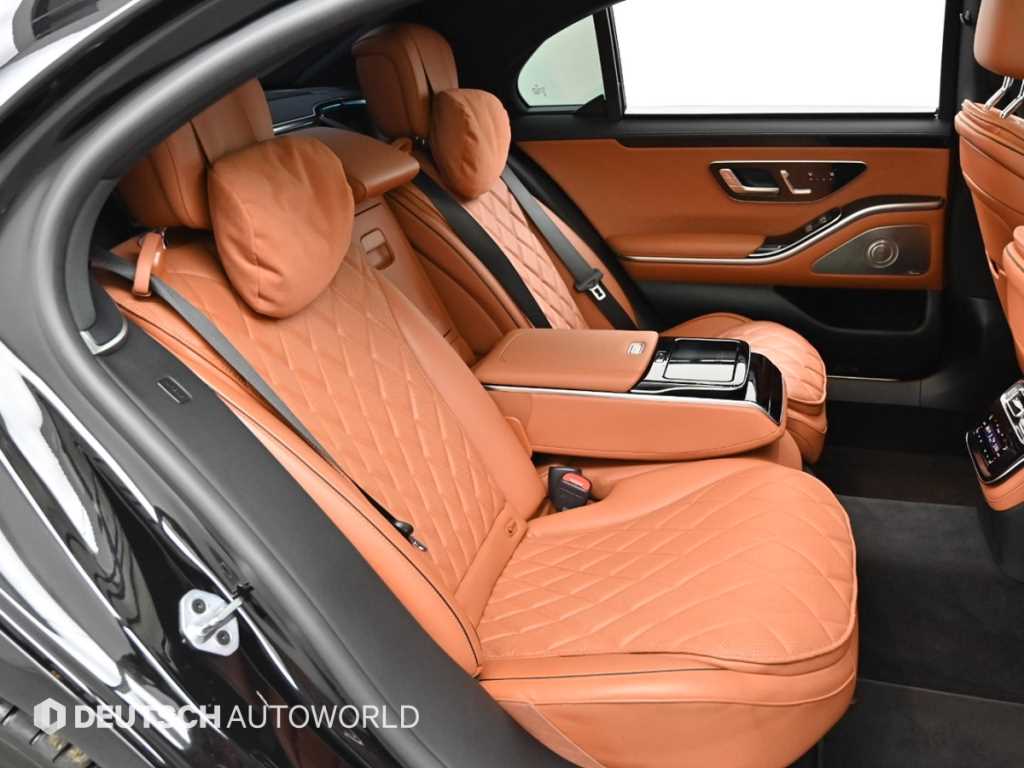 Mercedes Benz S Class - Vista 12