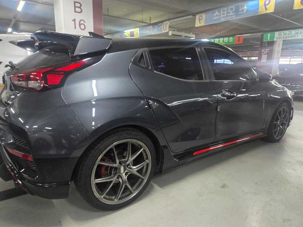 HYUNDAI Veloster - Vista 4