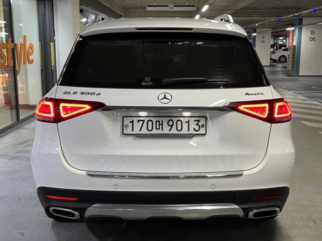 Mercedes Benz GLE Class - Vista 5