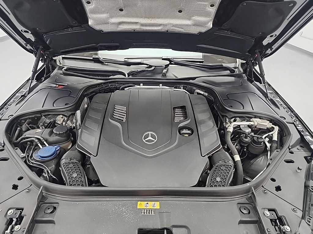 Mercedes Benz S Class - Vista 5