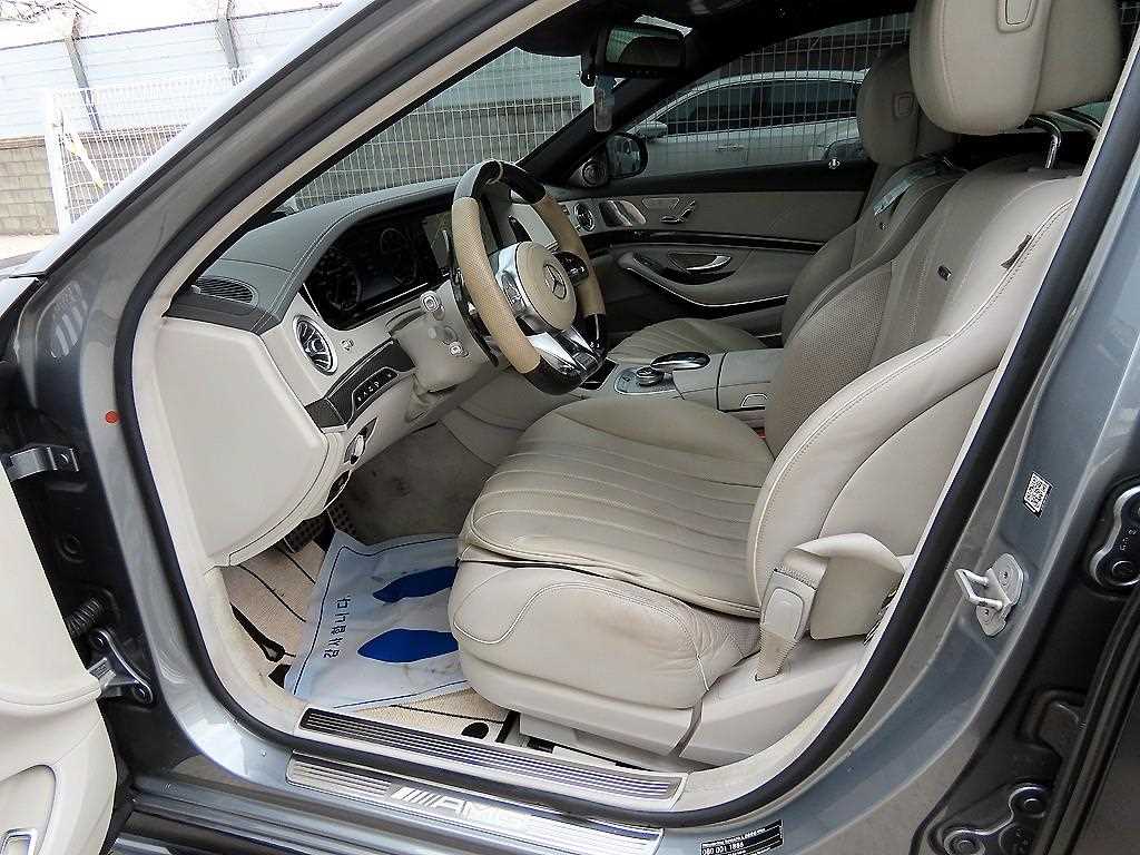 Mercedes Benz S Class - Vista 5