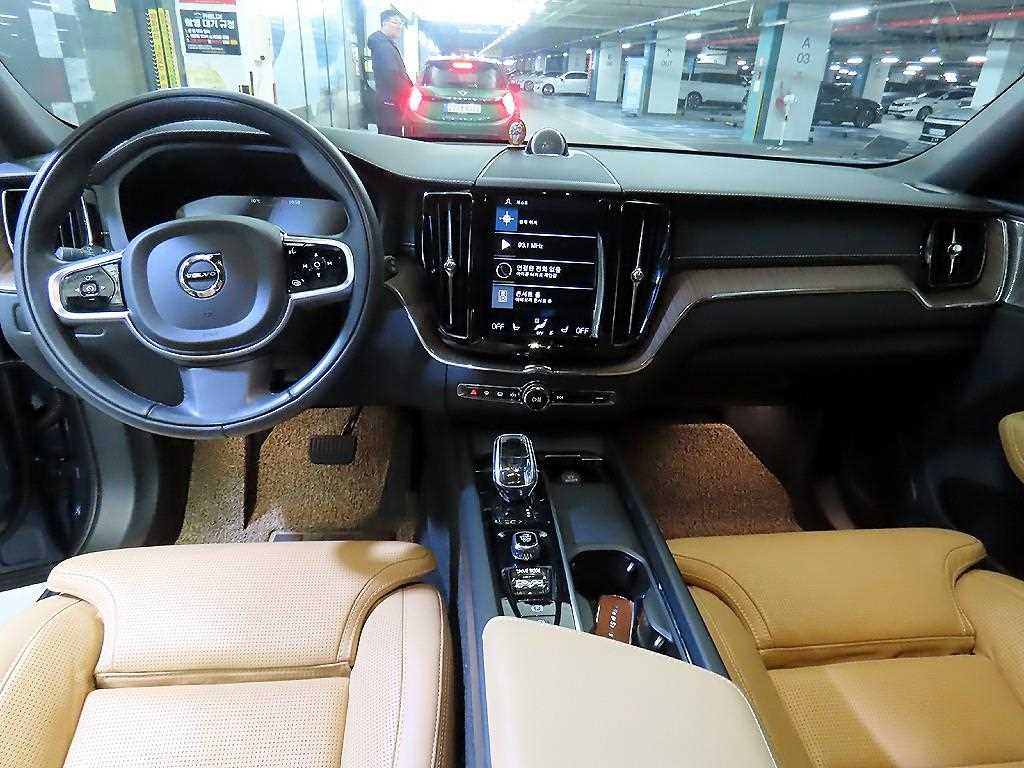 Volvo XC60 - Vista 10