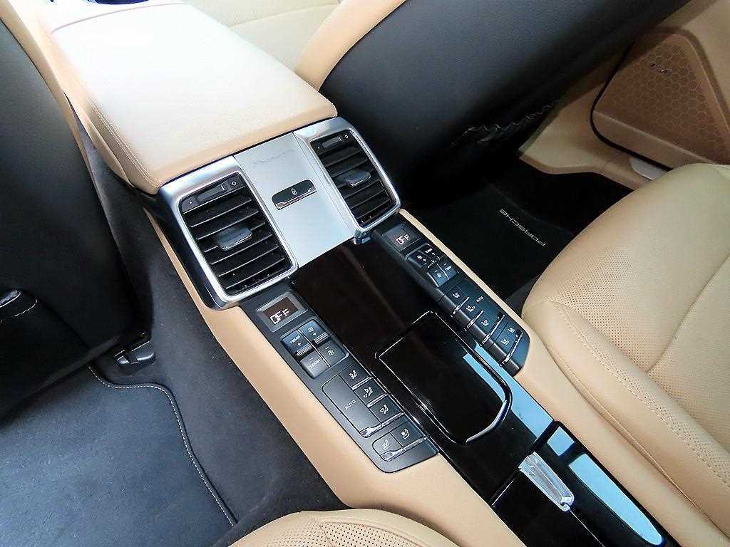 Porsche Panamera 2016 Negro - Importación desde Corea - HF Imports Iquique - Foto 15