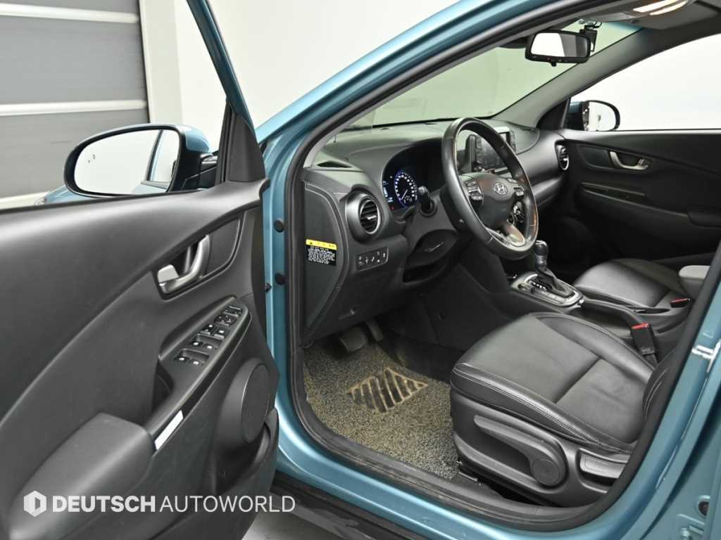 HYUNDAI Kona - Vista 11