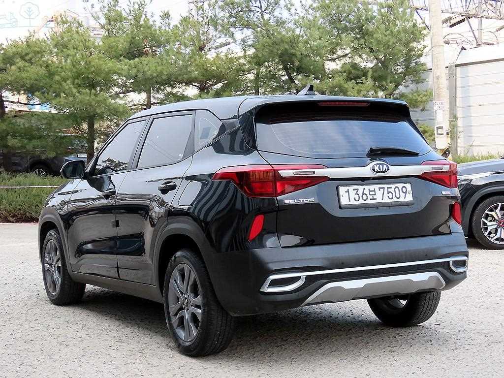 KIA Seltos - Vista 3