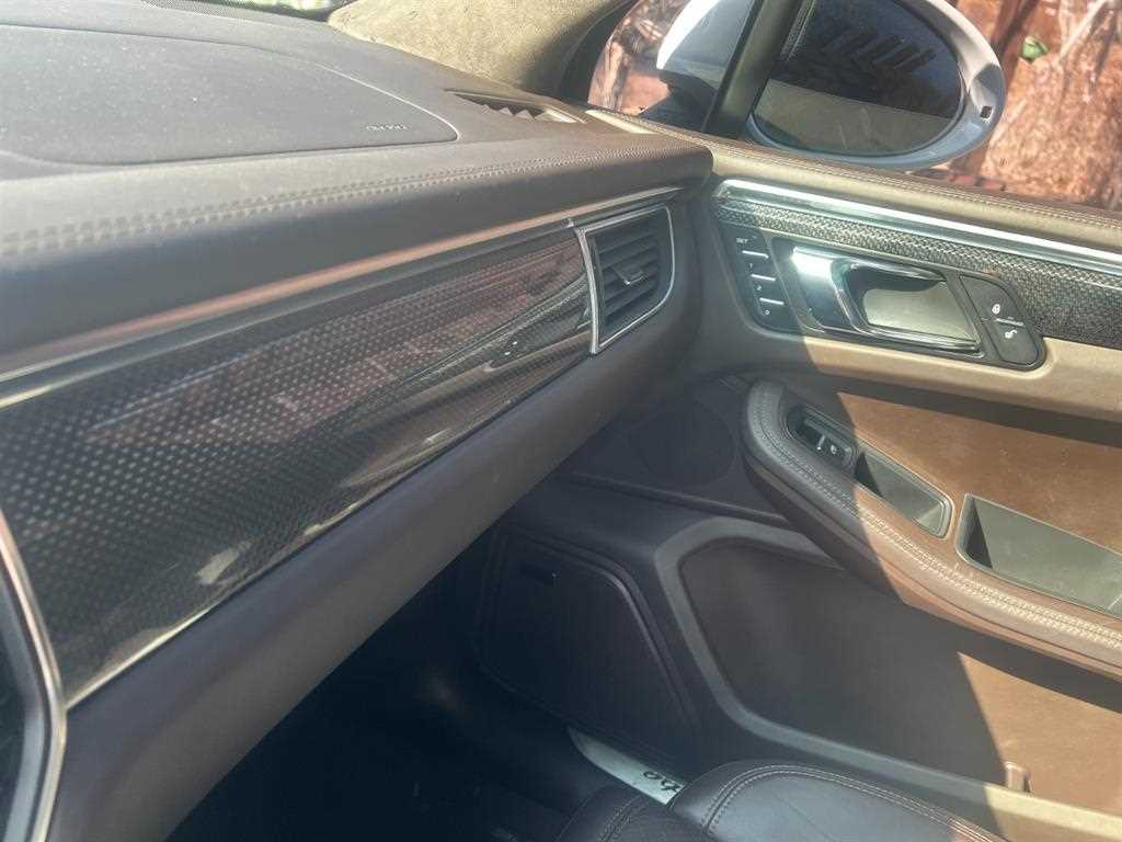 Porsche Macan - Vista 12