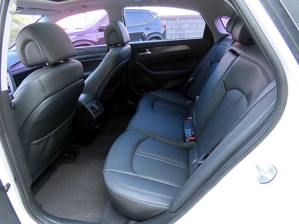 HYUNDAI Sonata - Vista 6