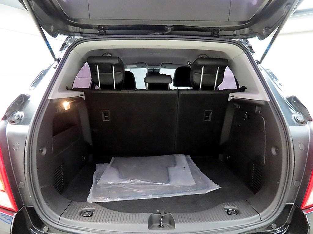 Chevrolet Trax 2020 Negro - Importación desde Corea - HF Imports Iquique - Foto 17