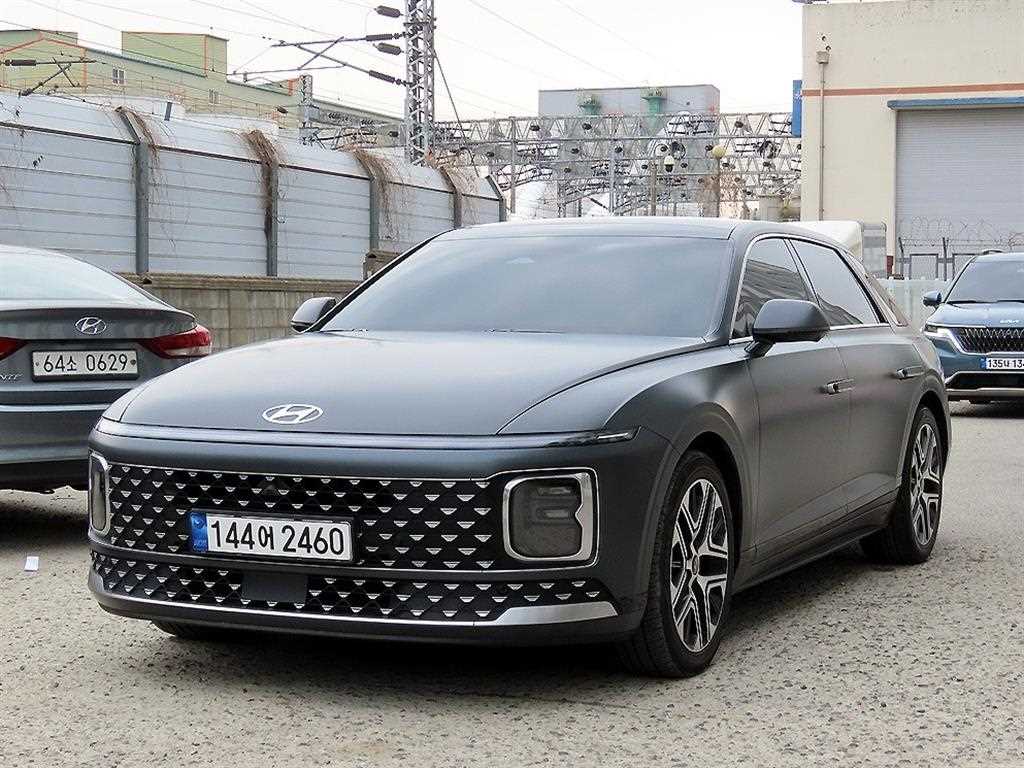 HYUNDAI Grandeur - Vista 5