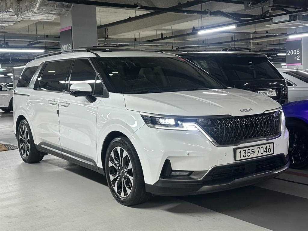 KIA Carnival 2022 Blanco - Importación desde Corea - HF Imports Iquique - Foto 1