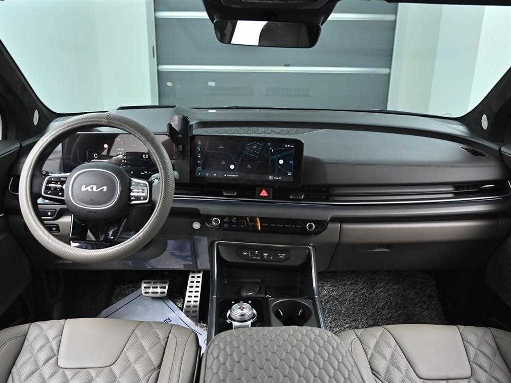 KIA Carnival - Vista 7